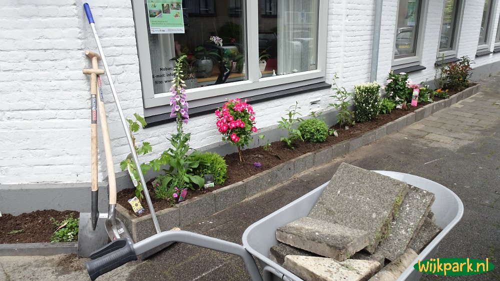 CHRISTIAANHOF: Schitterende “Geveltuin”